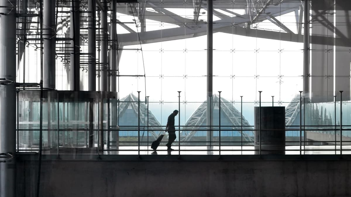 Advance Parole (I-131): Permiso de Viaje para Inmigrantes