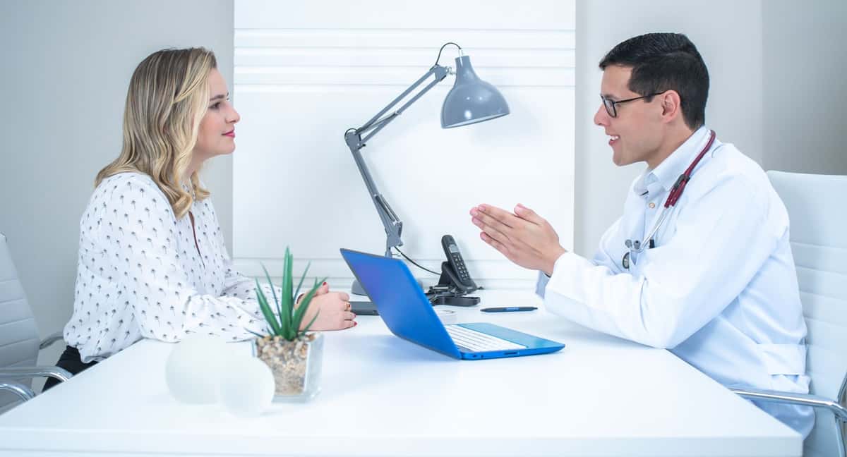 Clínicas Comunitarias y Salud Gratis o de Bajo Costo para Hispanos en USA (2026)