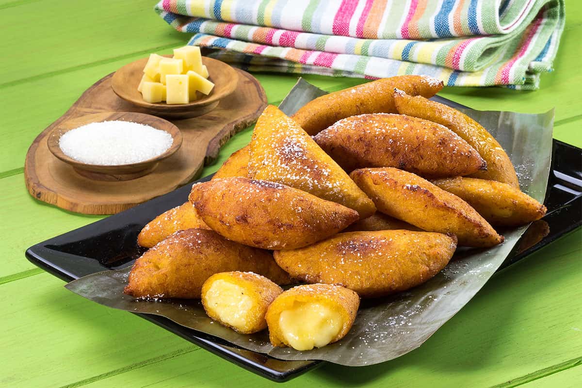 Empanadas de Plátano Maduro y Queso