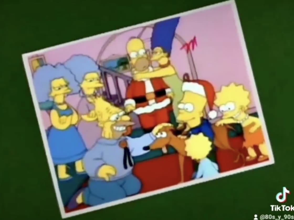 Los Simpson Realizan la clásica intro con solo material de imágenes